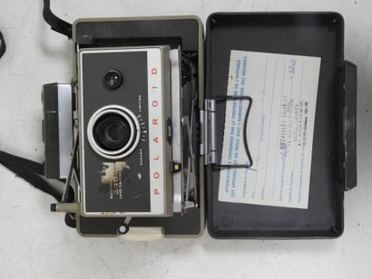 Set of six Polaroid cameras:
- Polaroid Land...
