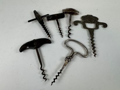 Collection de 6 tire-bouchons en corne et...
