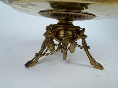 Surtout de table ou coupe tripode sur pied...