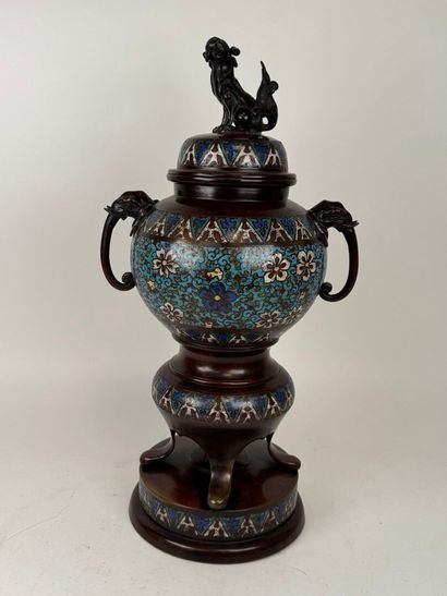 ASIA, 20th century.
Large cloisonné incense...