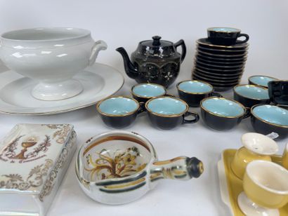 Important porcelain and earthenware polychrome...