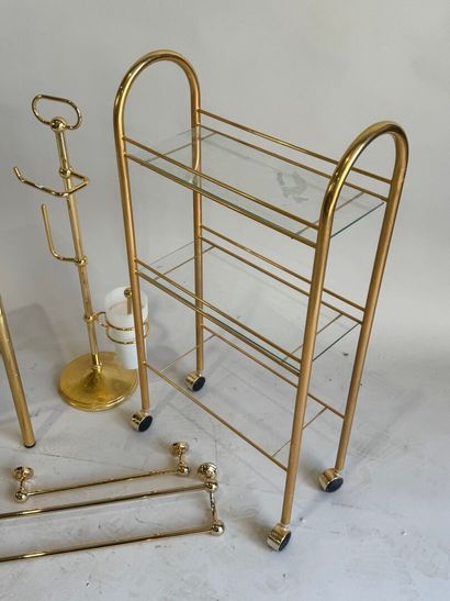 Bathroom set in gilded metal, glass and imitation...