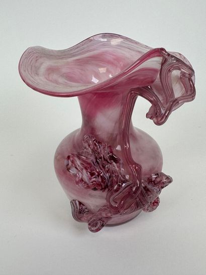 MURANO.
Small blown glass vase in shades...