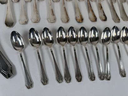 Set of silver-plated cutlery, net pattern,...