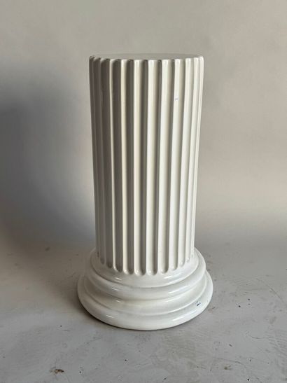 Enameled porcelain saddle with fluted half...