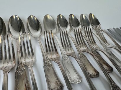 Set of silver-plated cutlery including: -...