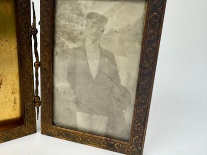 Wallet photo holder in repoussé brass with...