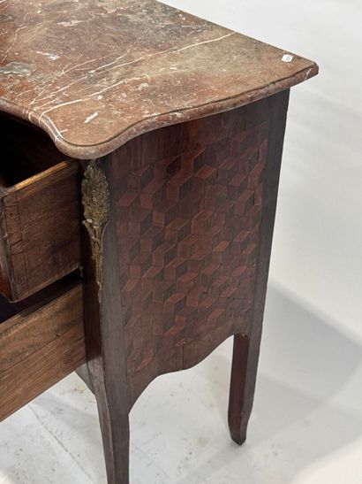 Small chest of drawers in wood and bottomless...