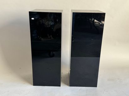 Pair of rectangular sellettes in black lacquered...