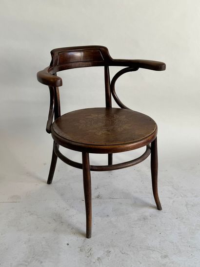 UNGVAR UNGARN
Bentwood armchair with solid...