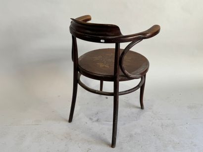 UNGVAR UNGARN
Bentwood armchair with solid...