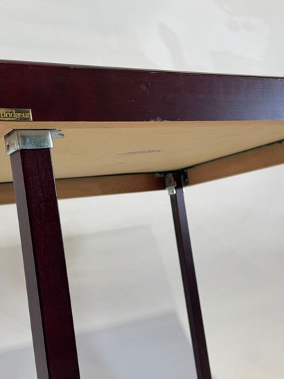Le Bridgeur.
Folding bridge table in stained...