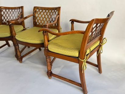 Set of three armchairs in natural wood, with...