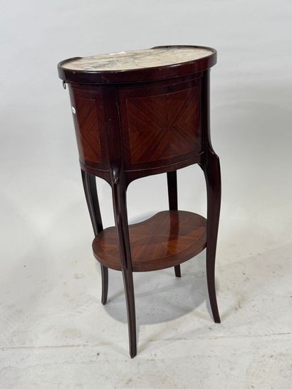 Small bedside table in wood and veneer opening...