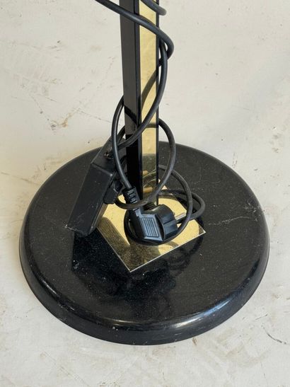 Square-section tubular floor lamp in lacquered...