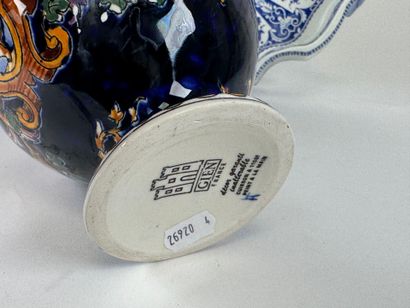 GIEN.
Polychrome earthenware set including...