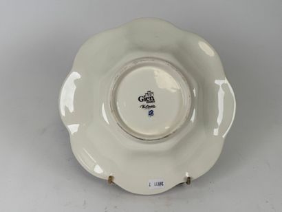 GIEN.
Small polychrome earthenware bowl with...