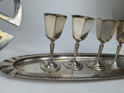 Silver-plated lot comprising: - a circular...