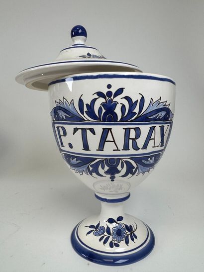 DESVRES.
Four covered medicine jars in blue...