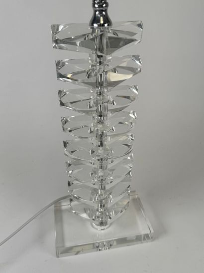 Crystal lamp, rectangular base, stylized...