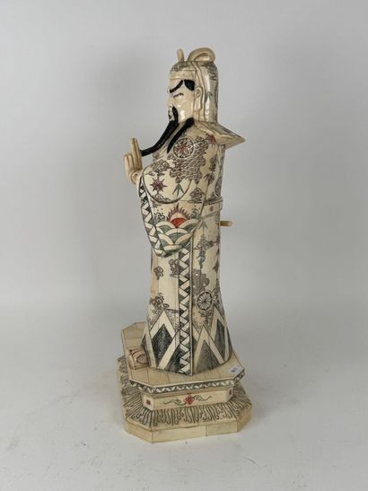 ASIA, 20th century.
Great sage.
Large bone...