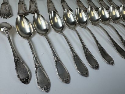 Set of silver-plated cutlery including: -...