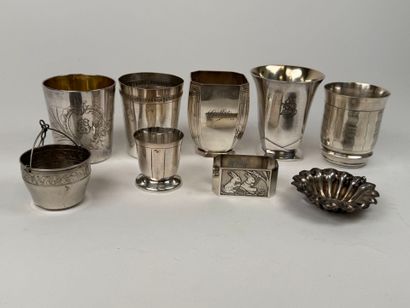 Silver plated lot including :
- CHRISTOFLE...