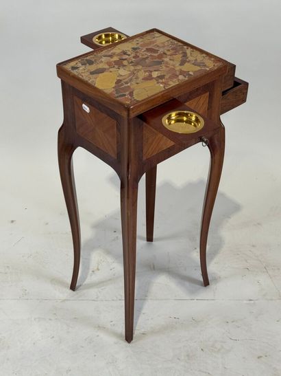 Small bedside table in wood and veneer opening...
