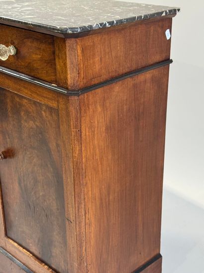 Mahogany veneered bed, the uprights decorated...