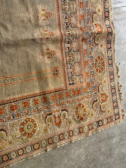 Wool and silk rug with stylized motifs. 
164...
