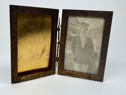Wallet photo holder in repoussé brass with...