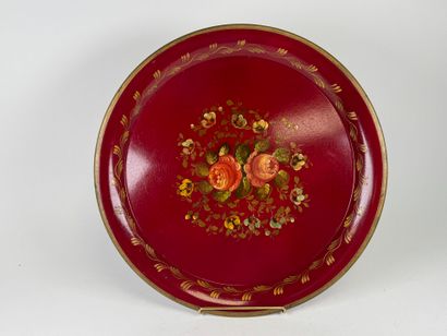 Circular tray in lacquered sheet metal on...