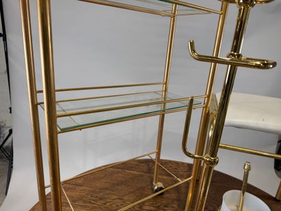Bathroom set in gilded metal, glass and imitation...