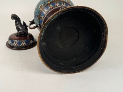 ASIA, 20th century.
Large cloisonné incense...