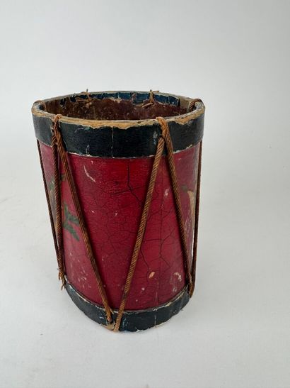 Small desk basket in boiled cardboard in...