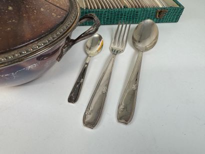 Two silver-plated menagères, each with :
-...
