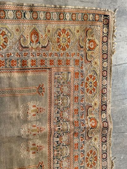 Wool and silk rug with stylized motifs. 
164...