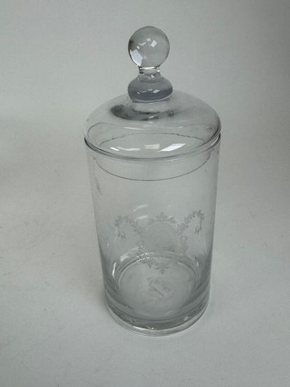 Crystal and glass lot including :
- large...