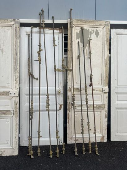 Set of 10 espagnolette espagnolettes in finely...