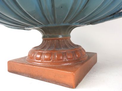 SARREGUEMINES.
Large jardinière vase on pedestal...