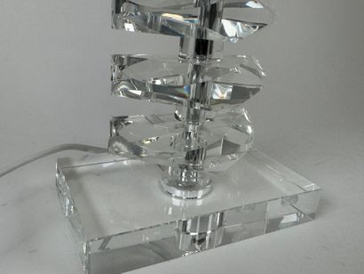 Crystal lamp, rectangular base, stylized...