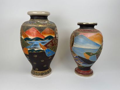 JAPAN, 20th century.
Two polychrome and gold...