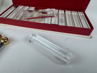 Lot comprising: - BACCARAT. Series of 12...