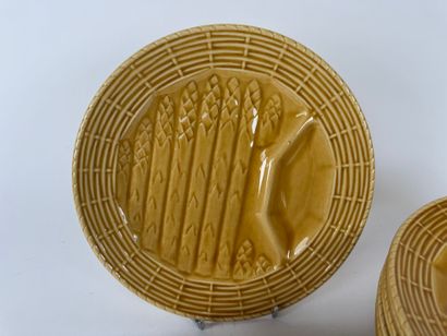 SARREGUEMINES Series of 12 earthenware asparagus...