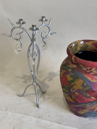 Lot including :
- large three-arm wrought-iron...
