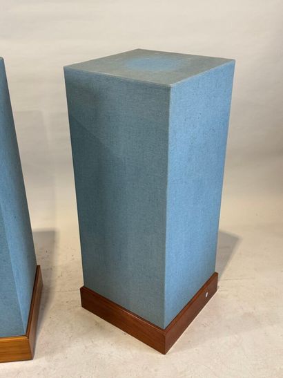 Pair of square wooden sheaths, upholstered...