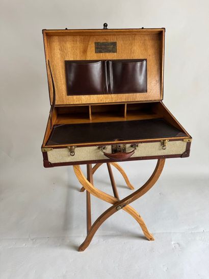 NEWLAND, TARLTON & Co. 
Travel writing case...