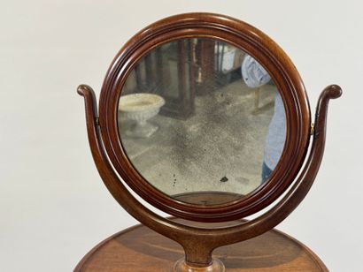 Tripod barber in walnut and mahogany opening...