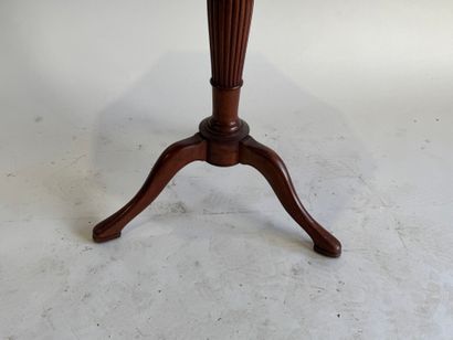 Mahogany veneered tripod pedestal table,...
