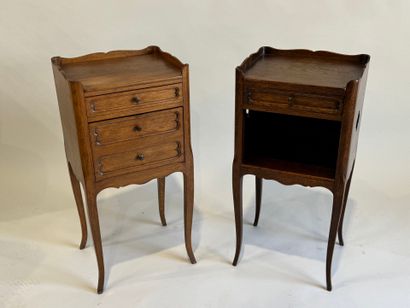 Suite of two oak bedside cabinets, one opening...